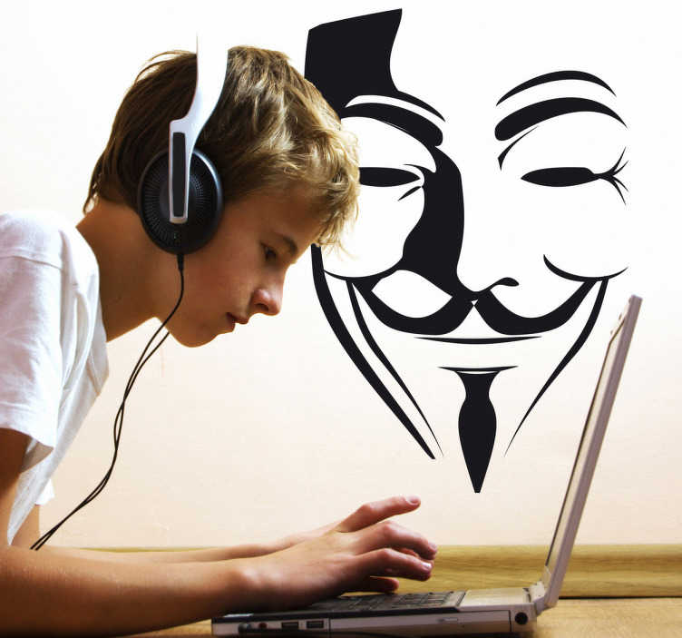 TenStickers. Autocolante de parede máscara Anonymous. Autocolante de parede ilustrando a máscara dos grupos ativistas e das redes de hackers, Anonymous! Essencial para quem adora mistério.