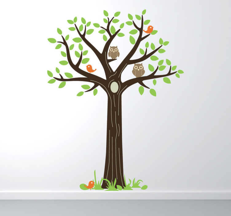TenStickers. Vinil decorativo árvore e mochos. Vinil decorativo duma árvore onde fazem vida diferentes animais do bosque como é o caso dos moschos e dos pássaros. Ideal para a decoração.