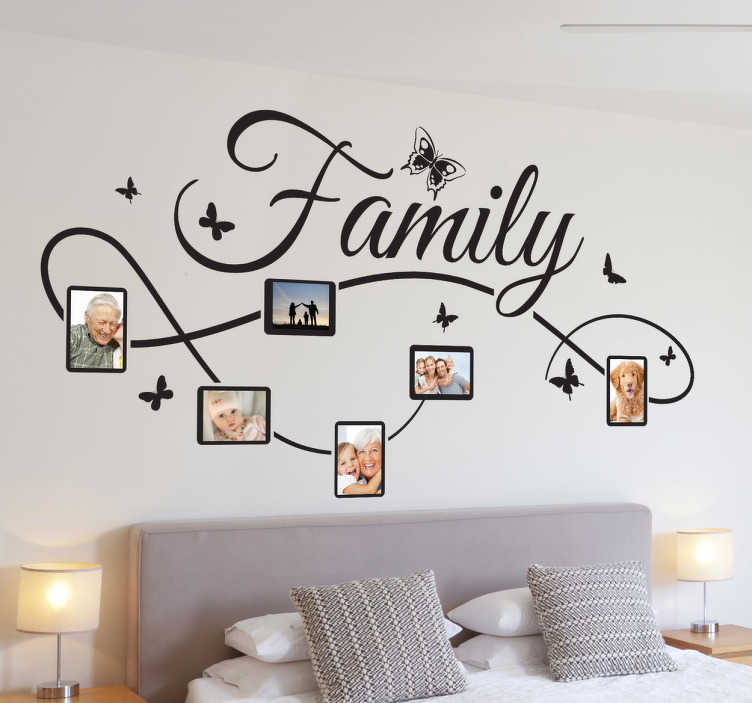 TenStickers. Vinil decorativo família molduras. Vinil decorativo de várias molduras com a palavra família em inglês. Adesivo de parede para poder colocar de forma criativa as fotos que mais gosta.