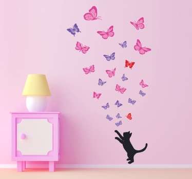 Adesivo com gato a caçar borboletas