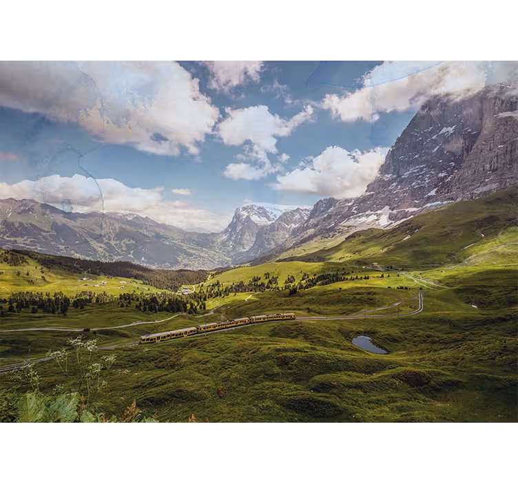 Estore de rolo para sala campo verde com montanhas e trem - TenStickers
