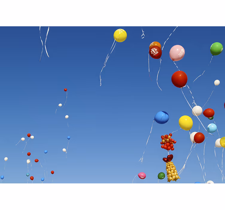 Estore de rolo infantil balões brilhantes no céu - TenStickers