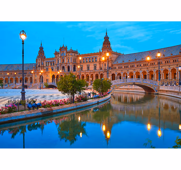 Fotomural para quarto Sevilla à noite - TenStickers