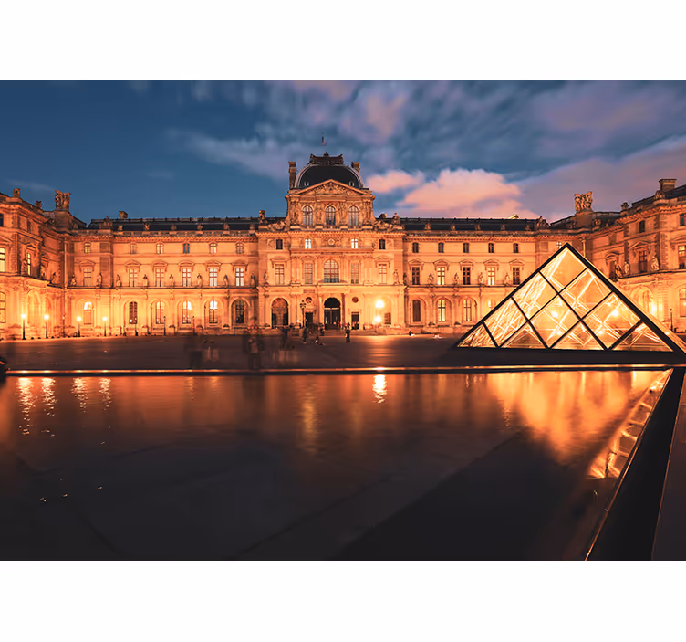Fotomurais cidades e países pirâmide do louvre à noite - TenStickers