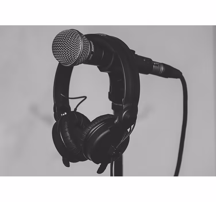 Mural de parede música microfone e fones de ouvido - TenStickers