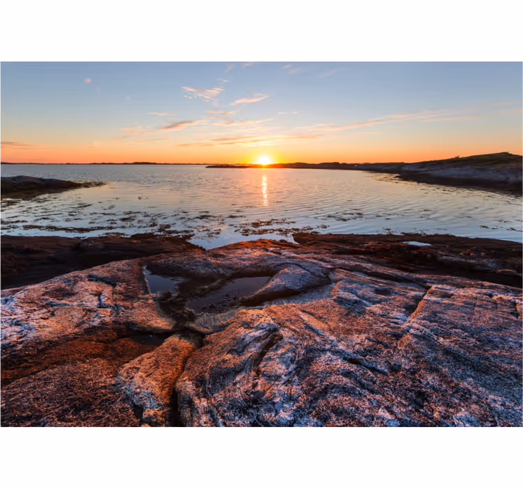 Fotomurais de paisagens pôr do sol sereno sobre a água - TenStickers