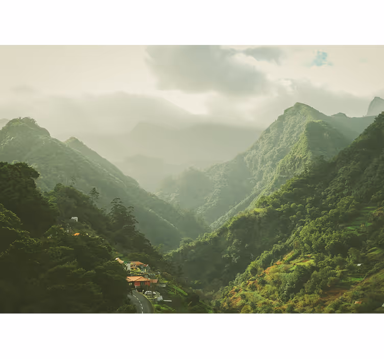 Fotomurais de paisagens vale das montanhas - TenStickers