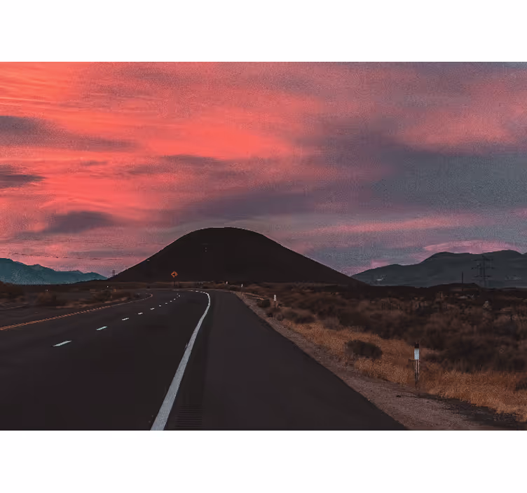 Fotomurais de paisagens estrada do pôr do sol no deserto - TenStickers