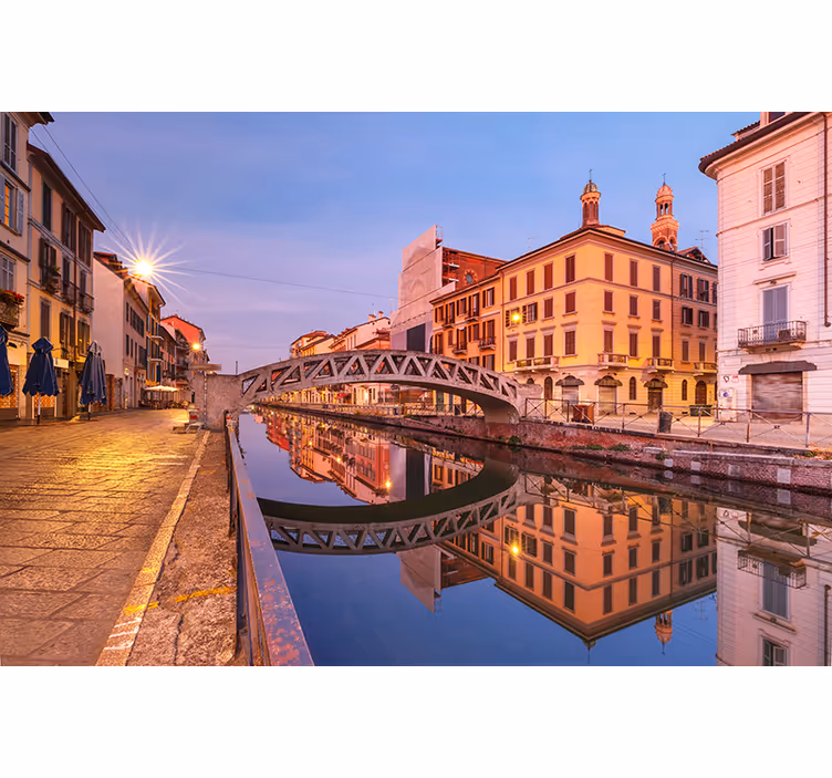 Fotomurais cidades e países reflexo do canal de milão - TenStickers