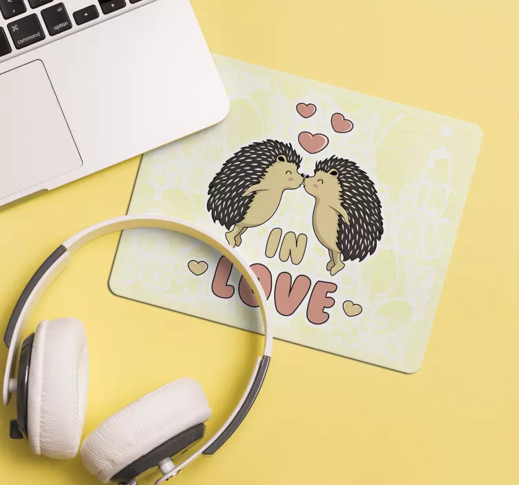 Mouse pad com frases de ouriços se beijando - TenStickers