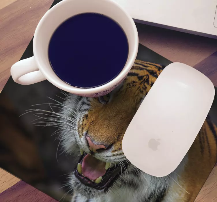 Mouse pad de gaming imagem do tigre feroz - TenStickers