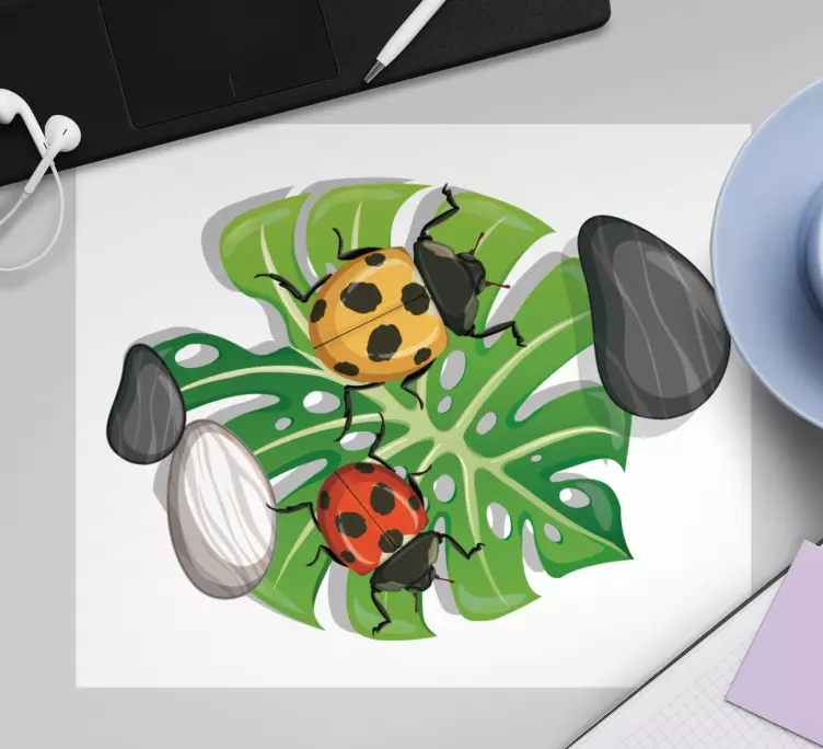 Mouse pad originais com arranjo de insetos coloridos - TenStickers