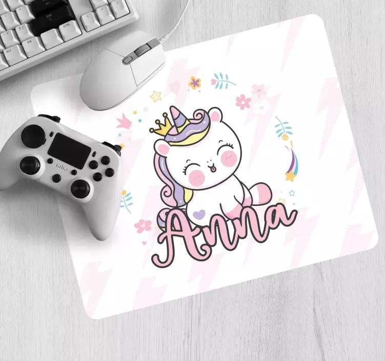 Tapetes de rato com nome Lindo bebê unicórnio - TenStickers