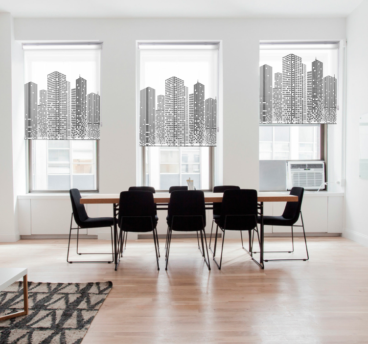 Estore branco com a silhuetas de prédios altos - TenStickers