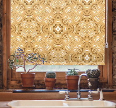 Cortina clássica com padrão ornamental bege vintage - TenStickers
