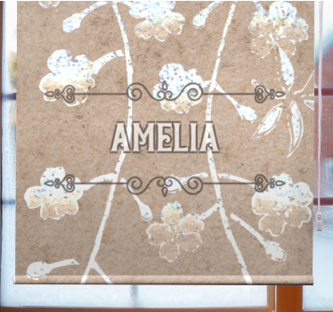 Estore de rolo para quarto de casal em bege floral com nome - TenStickers