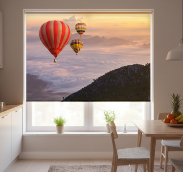 Estore de rolo para cozinha balões de ar quente no céu - TenStickers