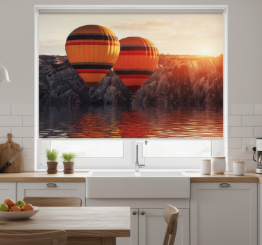 Estore de rolo para cozinha balões de ar sobre lago - TenStickers