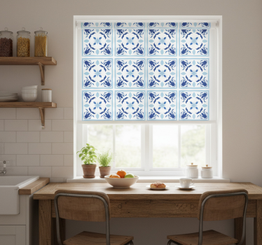 Estore de rolo para cozinha flores de azulejos típicos - TenStickers