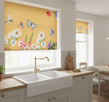 Estore de rolo para cozinha pintura de flores e borboletas - TenStickers