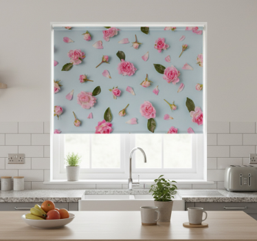 Estore de rolo para cozinha rosas diferentes fundo azul - TenStickers