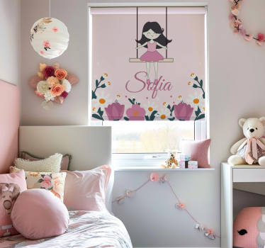 Estore de rolo personalizável garota em um balanço - TenStickers
