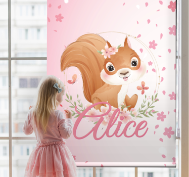 Estore de rolo infantil esquilo com nome - TenStickers