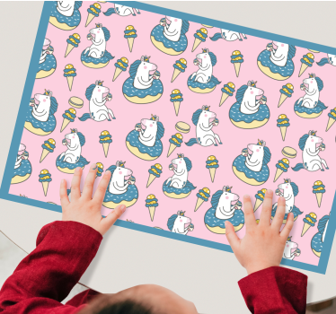 Individuais de mesa infantis unicórnios saboreando sorvete - TenStickers