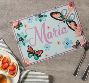 Individual de mesa retangular flor e borboletas com nome - TenStickers