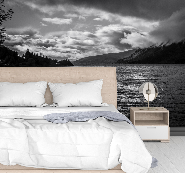 Fotomural decorativo de lagos Lago Ness - TenStickers