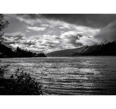 Fotomural decorativo de lagos Lago Ness - TenStickers