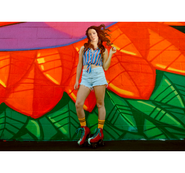 Mural de parede de arte urbana patinadora ousada - TenStickers