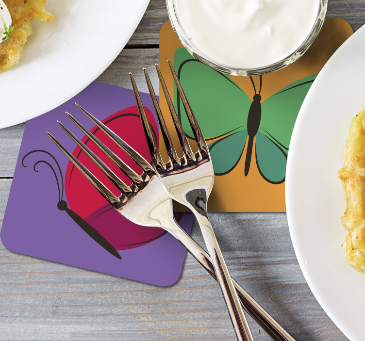 Bases para copos com padrões de borboletas coloridas - TenStickers