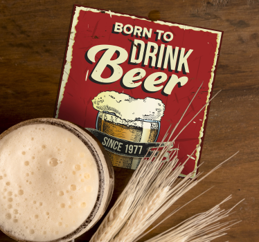 Base para copos com frases Nascido para beber cerveja - TenStickers