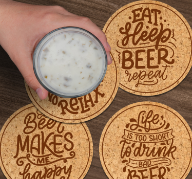 Bases para copos em vinil com frases Textos de cerveja diferentes - TenStickers