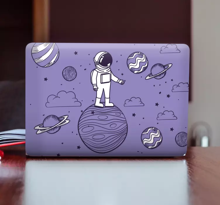 Autocolante para laptop astronauta no planeta - TenStickers