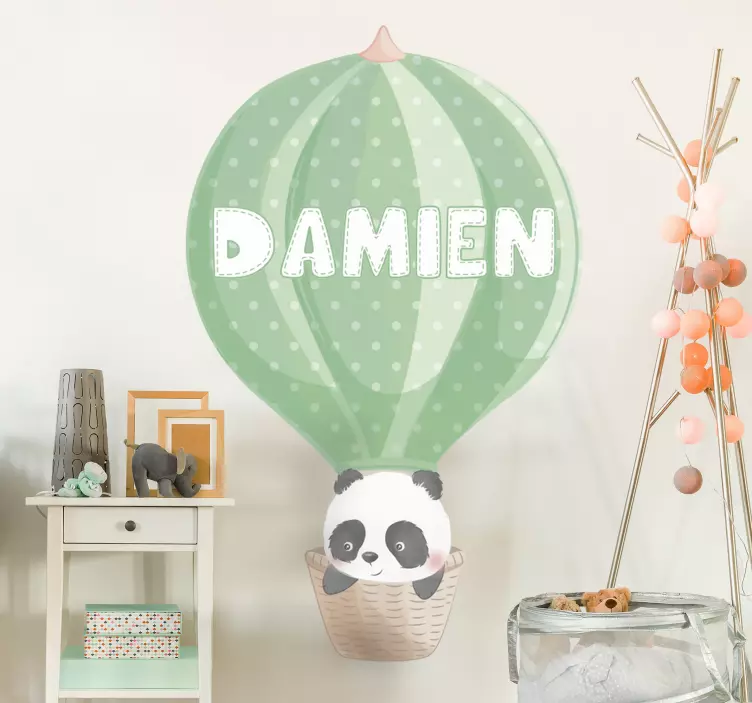 Autocolante decorativo infantil Panda em balão com nome - TenStickers
