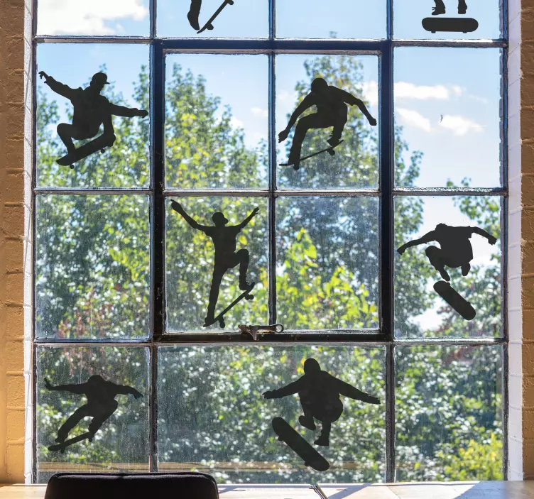 autocolante de silhuetas de skateborders - TenStickers