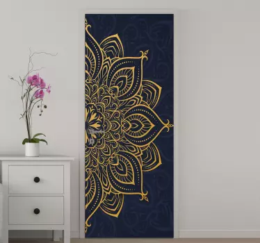 Autocolante para portas mandala de luxo dourada - TenStickers