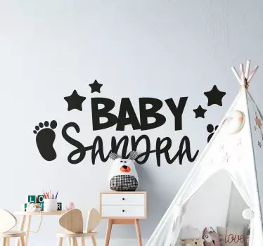Autocolantes decorativos personalizáveis Pés de bebê com nome - TenStickers
