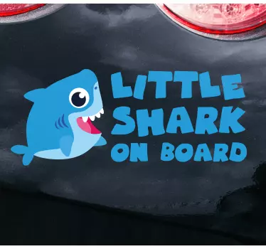 Bebe a bordo personalizado Pequeno tubarão a bordo - TenStickers