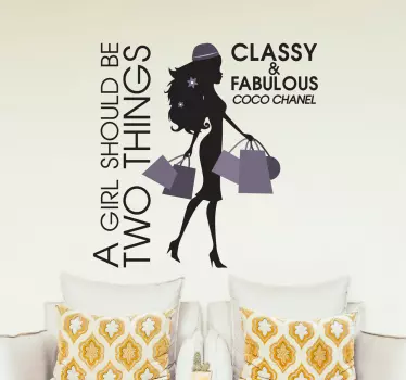 Vinil decorativo frase de Coco Chanel - TenStickers