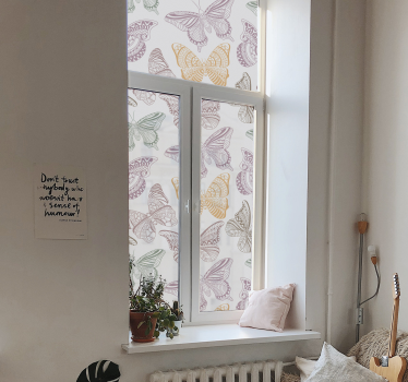 vinil decorativo para janelasde borboletas ornamentais coloridas - TenStickers