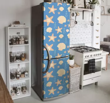 Vinil para frigorífico Estrela de peixe e conchas no fundo do mar - TenStickers