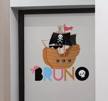 Vinil para porta Nome pirata personalizado - TenStickers