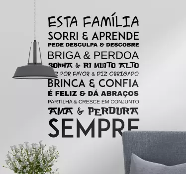 Vinil parede texto de Família - TenStickers