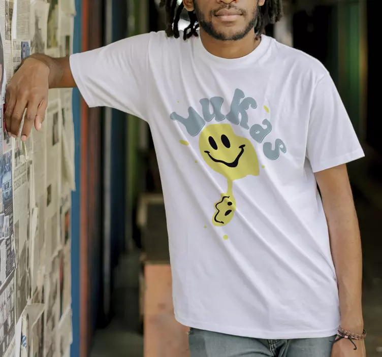 T-shirt personalzável smiley amarelo feliz - TenStickers