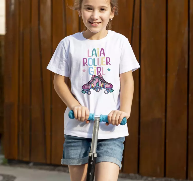 T-shirt para garota patins de rodas con nome - TenStickers