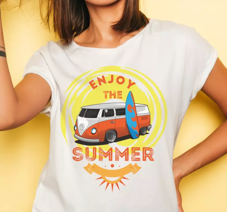 Carrinha de desenho animado com t-shirt personalizada de surf - TenStickers