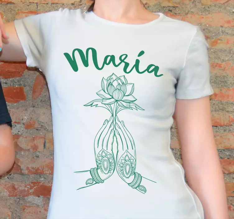 Mandala de mãos com t-shirt personalizada com nome - TenStickers